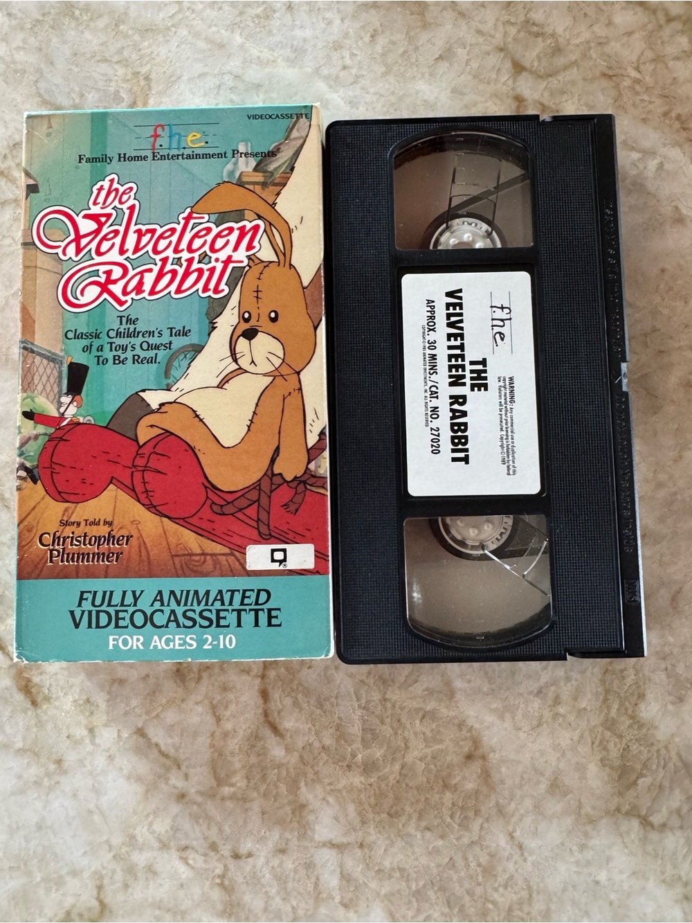 The Velveteen Rabbit VHS Tape - Brown & Red Artwork - Picture 3 of 3